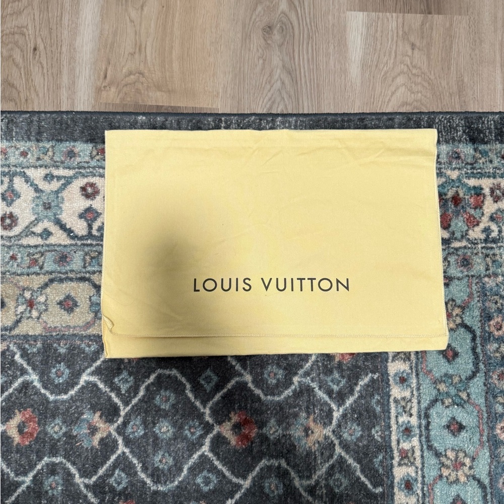 LV Fold over dust bag 18x12